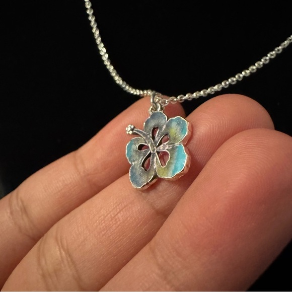 ⚜️3 for $30⚜️ Claire’s Floral Hibiscus Flower Enamel Pendant Necklace - Picture 5 of 13